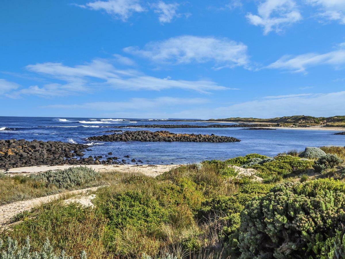 Hearns Beachside Villa 7 Port Fairy Exterior photo